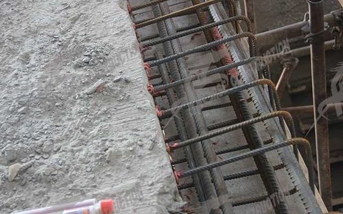 混凝土植筋加固混凝土截面加大施工公司钢筋植筋