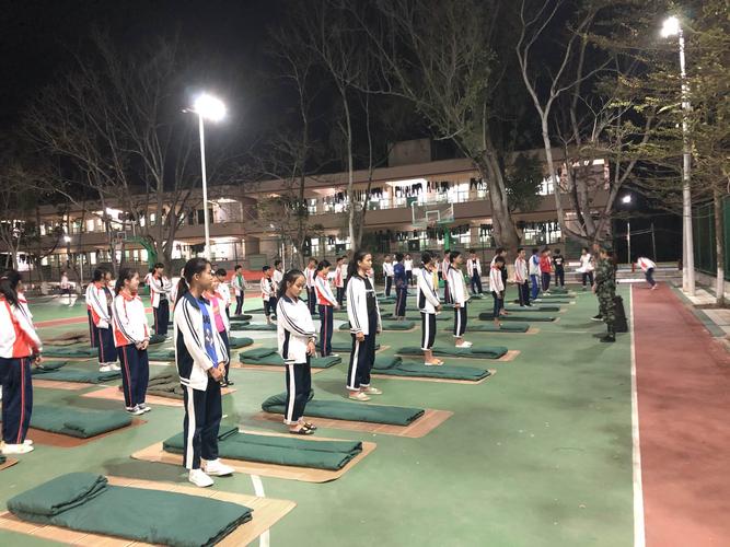 儋州市第七中学宿舍"叠出风采,亮出风格"叠军被大赛