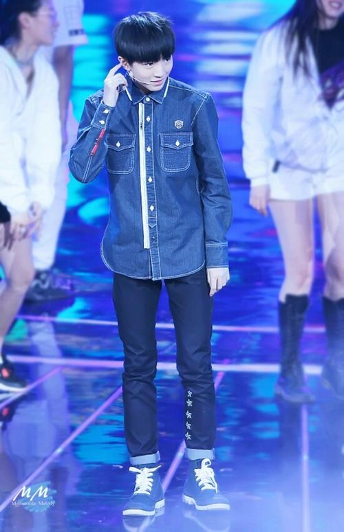 tfboys王俊凯 彩排 cr:logo