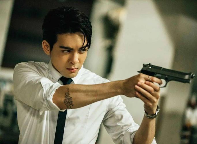 虽然,殷天侠这个角色在《使徒行者3》中戏份不多,并被马国明饰演的韦