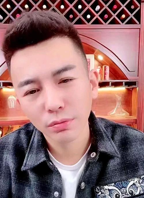 舞帝利哥派出所报案宣布活动取消含泪讲述被巨星爽约原因