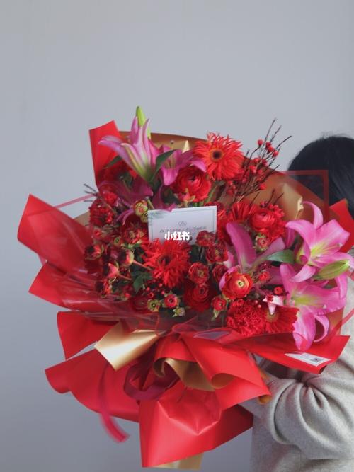 适合送给长辈的花|红色系花束_花束_红色系_澳洲_牡丹