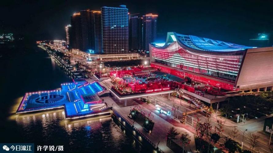 雅央视东西南北贺新春汕头潮博馆成全国网红