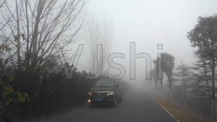雾天开车延时摄影