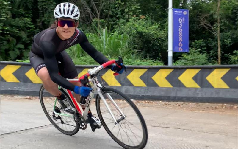 公路车压弯超实用教学如何压弯更像大pro速度更快更安全几个简单技巧