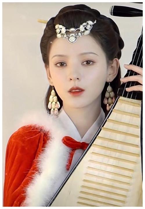 张予曦cos王昭君袁冰妍cos貂蝉一个现代装美她古装美