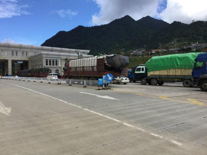 中缅边境游3腾冲猴桥口岸与史迪威公路