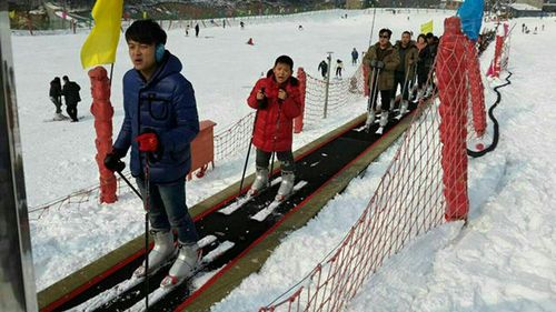 滑雪场魔毯厂家 简易雪地魔毯价格优惠
