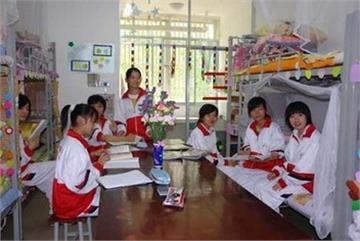 贵阳市清华中学-贵州省贵阳市花溪区中学