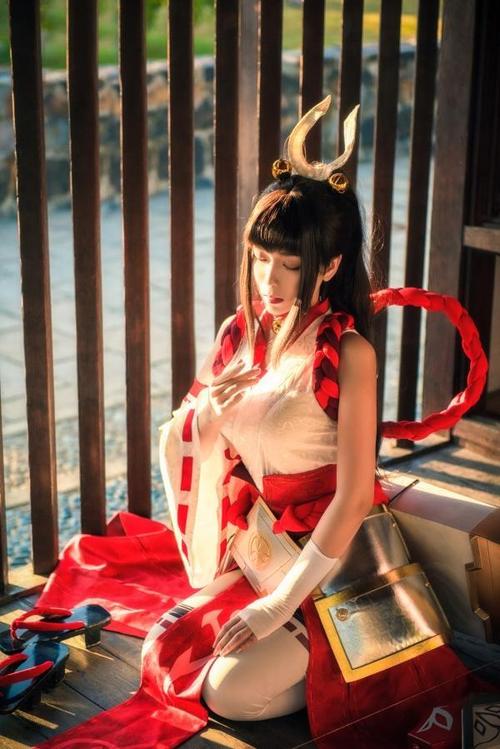 王者荣耀最美cos又新增一漂亮改改,伽罗花见巫人美景也美