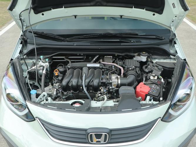 广汽本田  1.5l 发动机舱