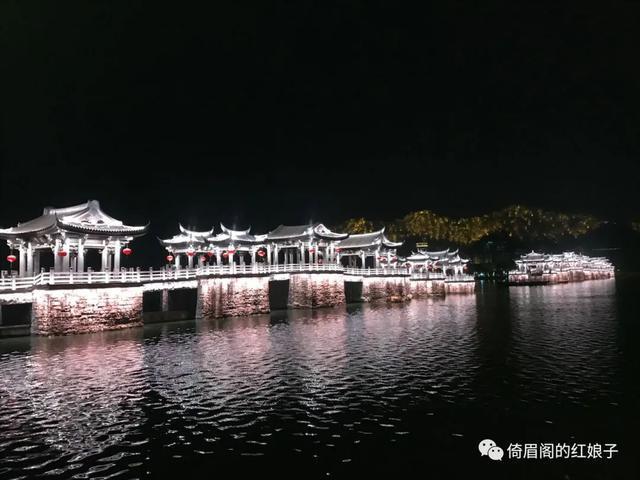 潮州"广济桥",也很值得一观.