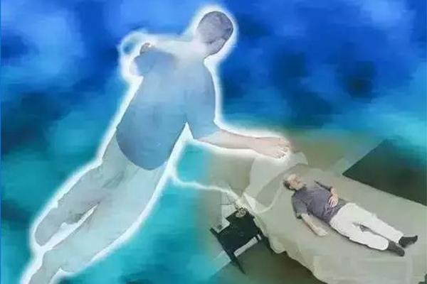 人死后灵魂会去哪里?科学家:死亡是错觉,灵魂会去平行