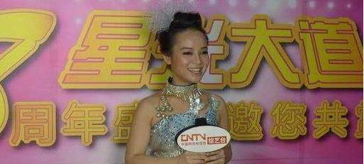 盲人歌手刘赛:24岁获星光大道总冠军,军人丈夫愿意