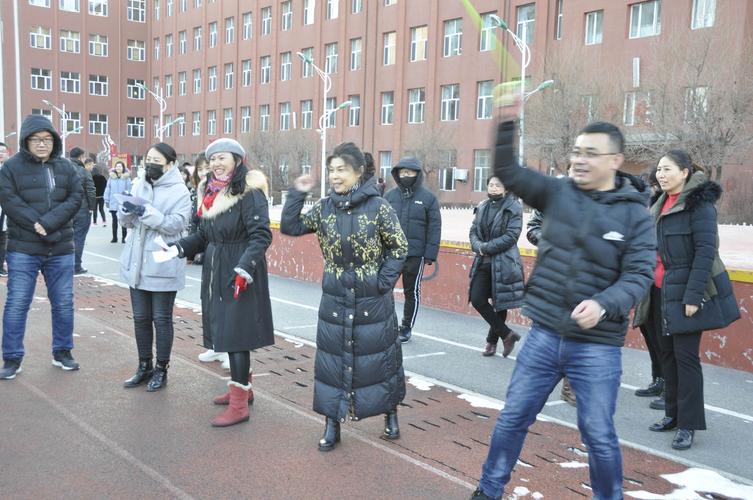 绳彩飞扬,活力绽放——四平三中教职工跳大绳比赛掠影