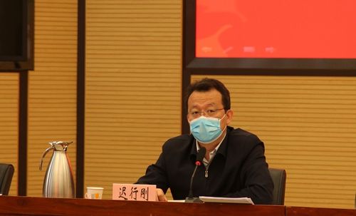 朝阳区副区长朱晟,朝阳区委教育工委书记周炜,朝阳区委教育工委