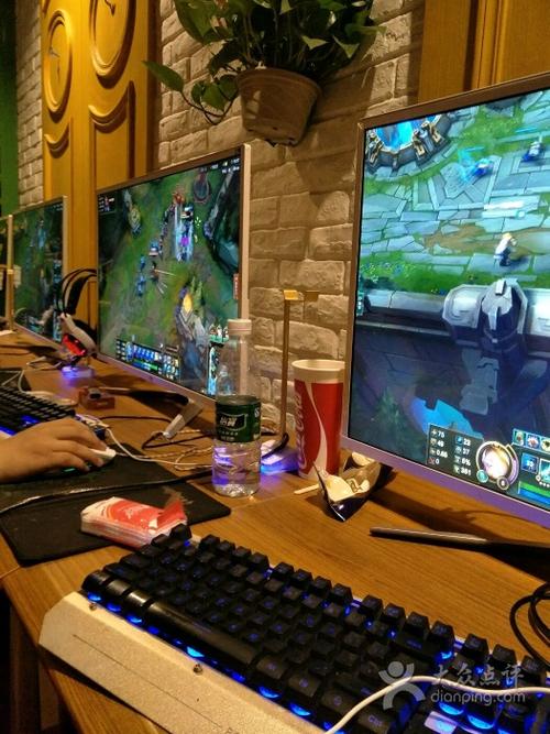 素客网咖图片 - 第1张