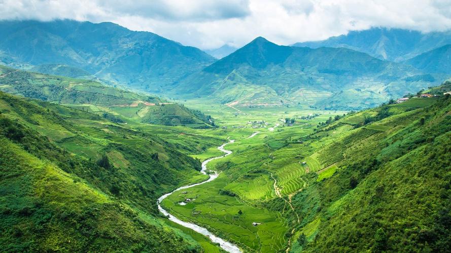 唯美山水风景绿色护眼壁纸_壮观秀丽的山河