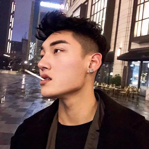 适合学生的16款飞机头短发,留了痞帅!