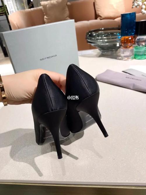 balenciaga真丝bb扣尖头高跟鞋_高跟鞋_巴黎世家怎么样_时尚_鞋靴_单