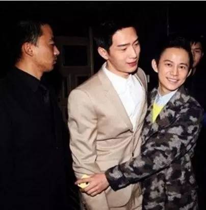 倪妮井柏然合体再被疑炒作,被传gay和拉拉的两人,真的不是合约情侣?