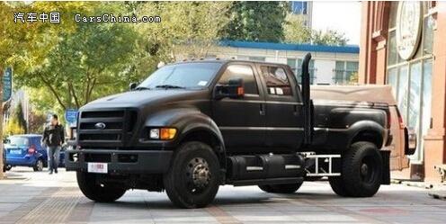 高大威猛猛禽f650豪华皮卡现车到港