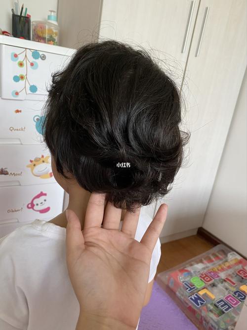 宝宝自来卷这样的绝不绝_发型_母婴_婴童时尚