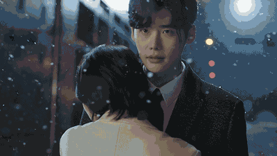 这应该是下半年韩剧最佳了,李钟硕选剧本的眼光真的好