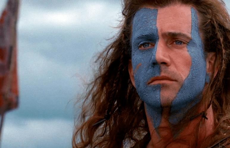 《勇敢的心》剧照:苏格兰人被迫反抗