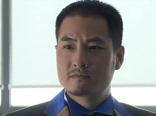 马天是特摄剧《铠甲勇士拿瓦》中的反派人物,天天好集团总裁,依靠盗墓