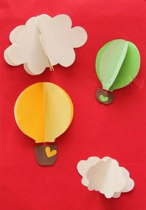 宏润小学一年级3月20日手工课—立体装饰画