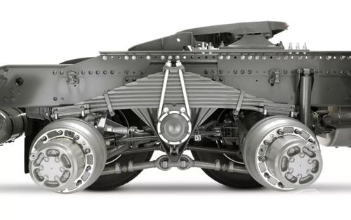 货车常用的纵置钢板弹簧:悬架行程较小,舒适度较差