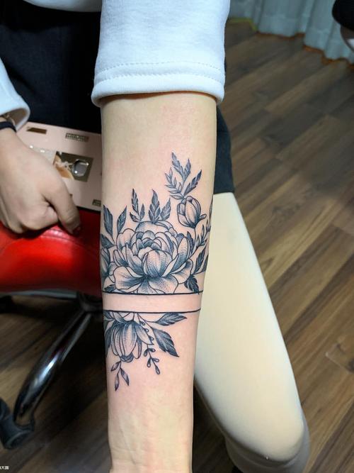 素花手环_纹身图案手稿图片_小黎的纹身作品集