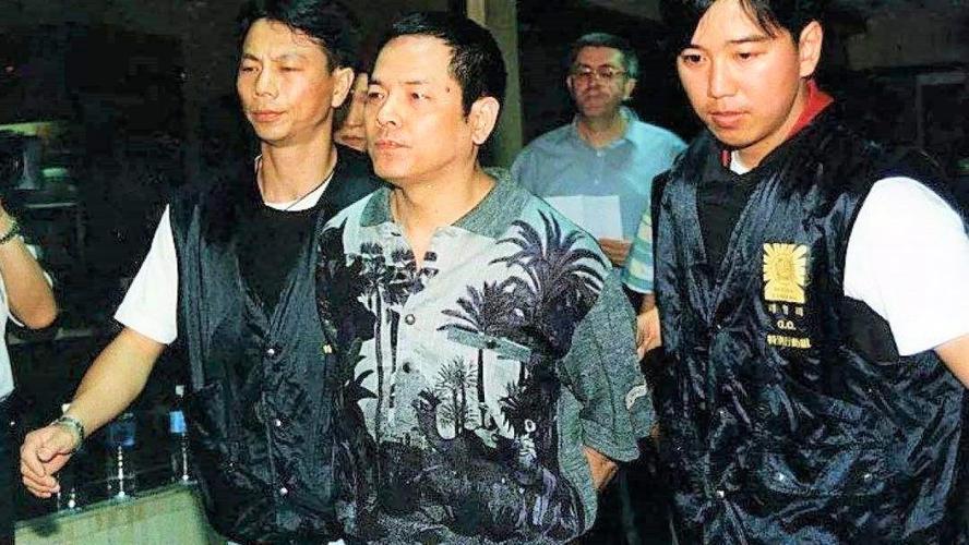 洗米华与10名手下认罪他的大哥退隐江湖当了网红两人曾反目