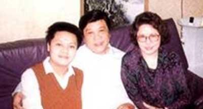 赵忠祥儿子照片曝光老搭档倪萍成红娘