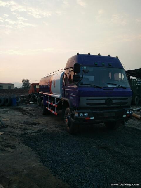 东风紫罗兰240马力20洒水车