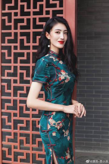 演员-贾小双
