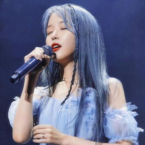 李知恩头像iu的蓝色系列可以封神