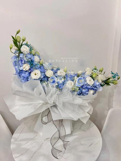 立体月亮花束|9707蓝白色系仙女都爱的花束_花束