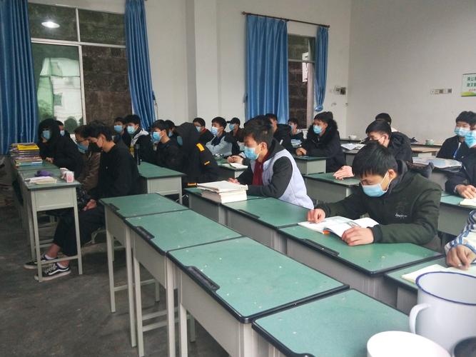 内江市机电学校疫情防控应急演练工作简报.