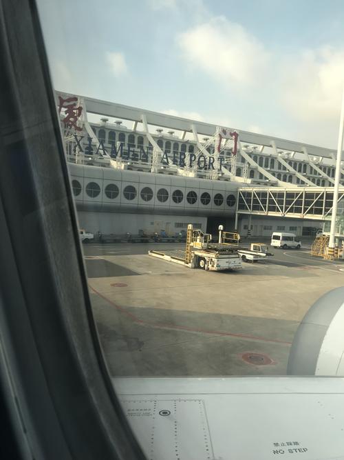 厦门高崎国际机场于1983年建成通航.1996年11月,机场3号候机