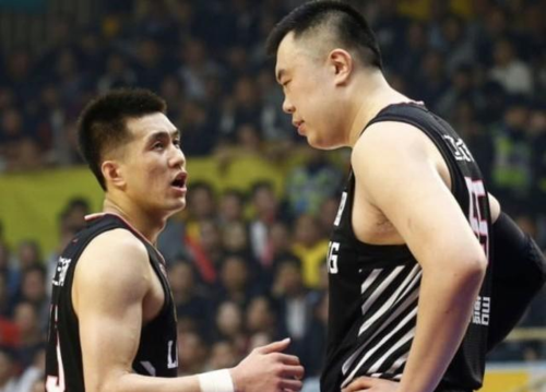 cba积分榜:辽宁遭州爆冷第7,广东15连胜霸榜,黑马压北京