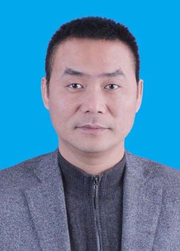 戢东晓