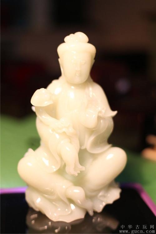 和田羊脂玉观音