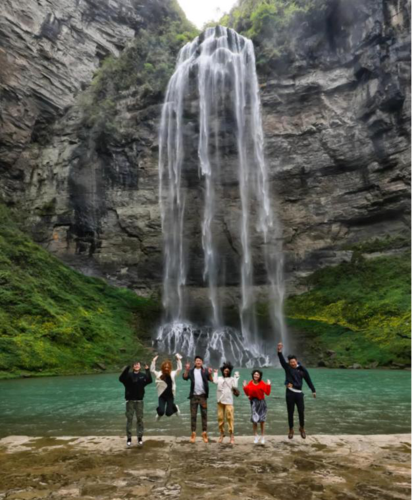 难怪有人说她是"流沙瀑布",也有人说她是"流纱瀑布".