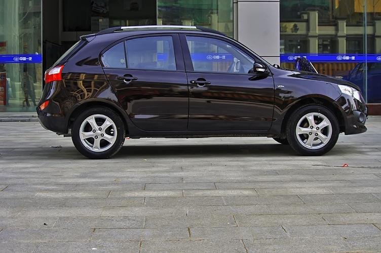 【夏利n7图片】_夏利n7_外观_座椅_改装图片_汽车消费