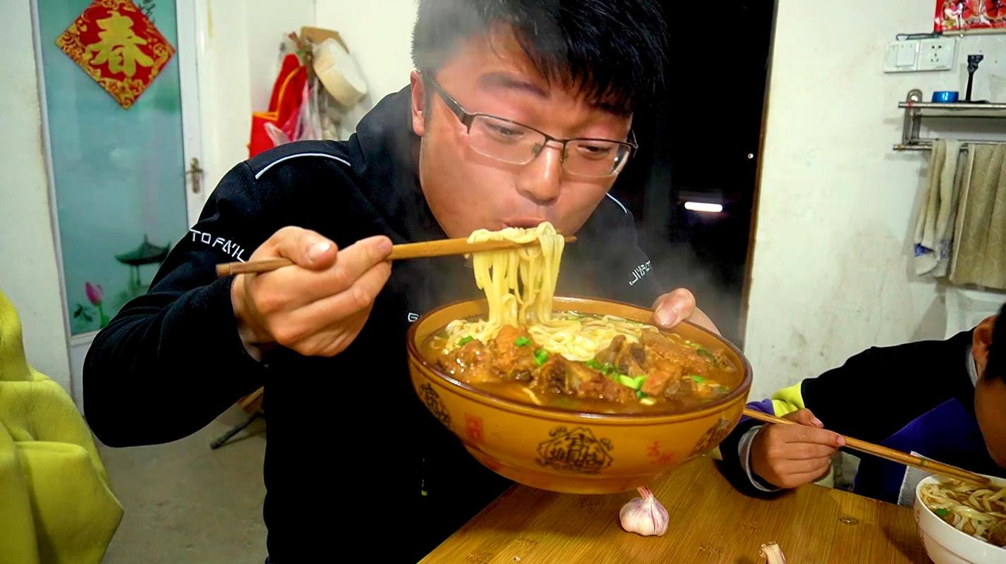 知名美食up主吃播徐大sao精彩视频合集5个视频