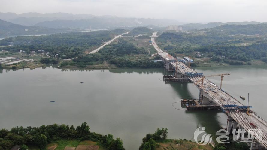 合川>>谈天说地>>重庆市三环高速(合长段)龙溪嘉陵江特大桥最新进展!