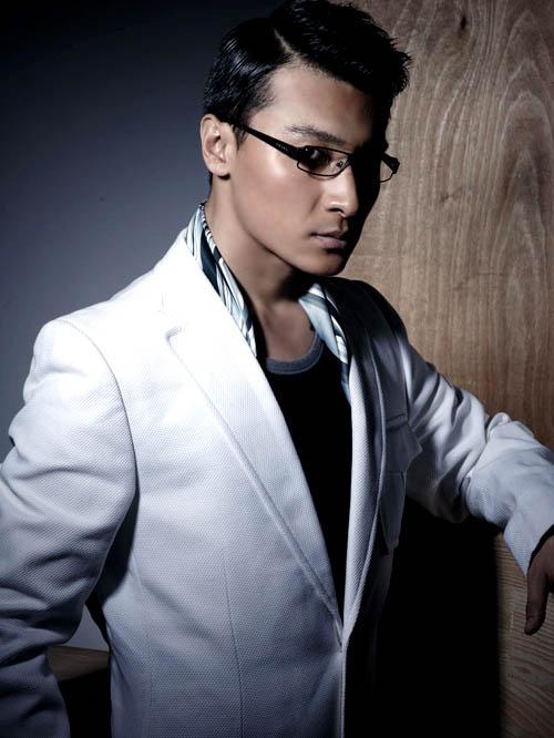 梅艳芳菲》电视剧选秀一举夺得冠军,最受欢迎人气2项大奖,饰演:刘德华
