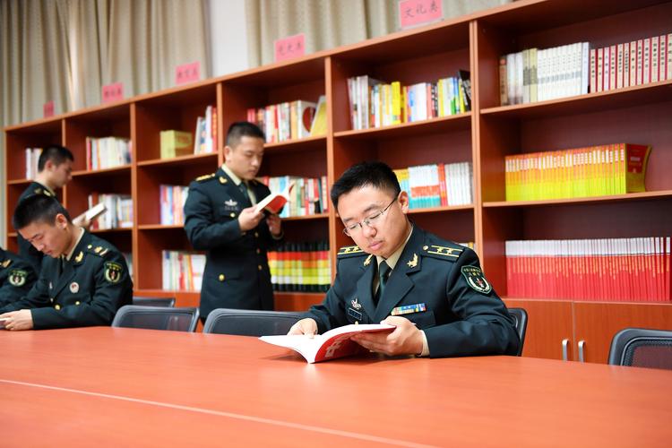 誓用仗剑来报国 记火箭军"巡航导弹第一旅"发射营长罗寅生